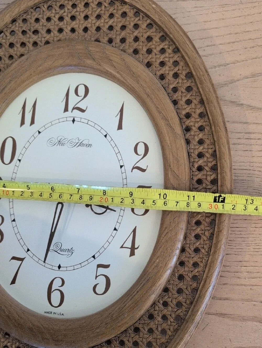 VTG New Haven Oval Wall Clock Faux Cane Wicker Molded Plastic USA 17”